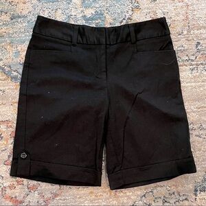 𝅺NWOT Ingredients Size 8 Black Cuffed Bermuda Length Trouser Shorts